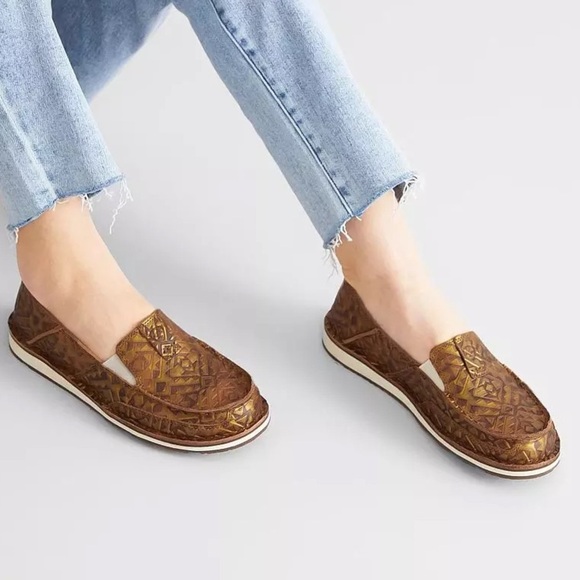 Ariat Copper Blanket Embossed Cruiser Shoes - Picture 2 of 8